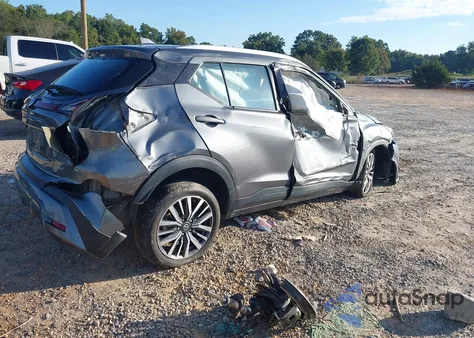 2021 Nissan Kicks Sv Xtronic Cvt from USA, damaged, VIN 3N1CP5CV9ML541427